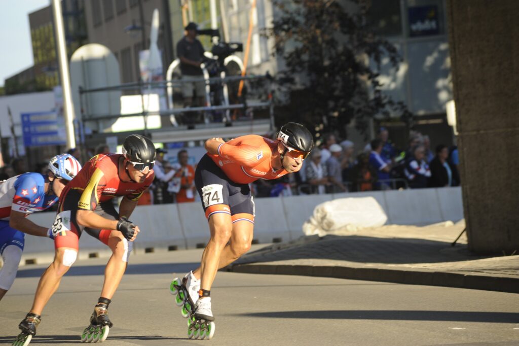 Photo d'une personne faisant du patin à roulettes